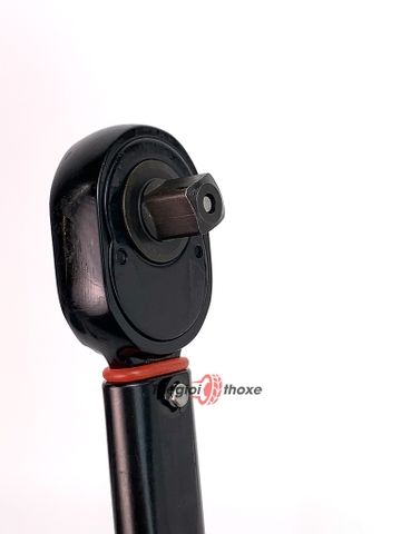 Đầu cắm tuýp vặn bu lông
