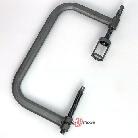 Được làm từ chất liệu thép CRMo