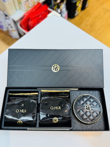 Set Phấn Nước Ohui Ultimate Cover The Couture Cushion SPF30/PA++ (Gồm 1 lõi chính + 2 lõi refill)