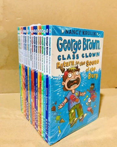 G𝐄𝐎𝐑𝐆𝐄 𝐁𝐑𝐎𝐖𝐍 𝐂𝐋𝐀𝐒𝐒 𝐂𝐋𝐎𝐖𝐍 - 𝟏𝟗 𝐓𝐀̣̂𝐏 George Brown, Class Clown là một bộ truyện hài hước và đầy thú vị dành cho thiếu nhi, được viết bởi Nancy Krulik. Câu chuyện xoay quanh nhân vật chính George Brown, một cậu bé với tính cách vui nhộn và những tình huống dở khóc dở cười ở trường học.