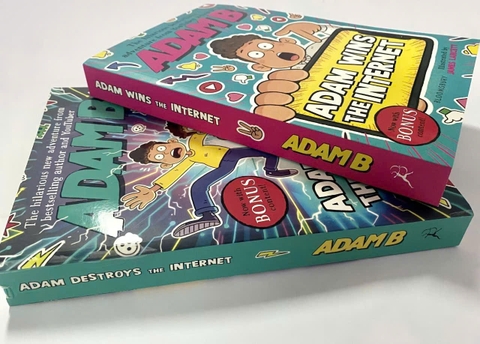 “Adam Wins the Internet” và “Adam Destroys the Internet” là hành trình siêu hài hước của cậu bé Adam – người luôn mơ ước nổi tiếng trên mạng, nhưng rồi bị cuốn vào những rắc rối “khó đỡ” khi Internet… phản công! 🤯