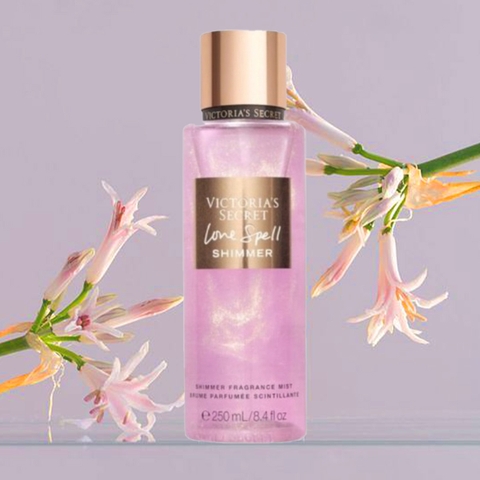 Body Mist - Xịt Khử Mùi Toàn Thân Ánh Nhũ Lấp Lánh Victoria 's Secret Love Spell 250ML Mỹ