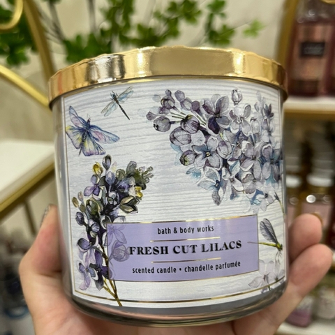 Nến Thơm 3 Bấc Bath And Body Works  Fresh Cut Lilacs Nhẹ Nhàng Quý Phái Lưu Giữ Hương Lâu 411g