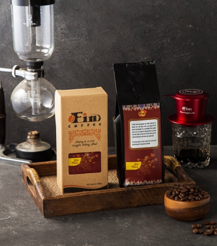 Quà tặng cà phê đặc sản Huế- Tứ Linh Yêu Thích, cà phê pha phin gu rất nhẹ.