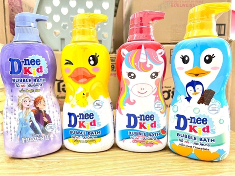 Tắm gội bé dnee