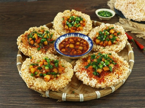 Bí quyết làm cơm cháy chiên mắm hành ai ăn cũng ghiền