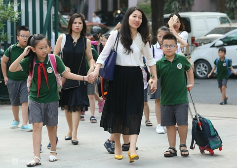 Chuẩn bị hành trang cho con vào lớp 6 những điều cha mẹ cần biết đồng hành cùng con trên chặng đường học tập