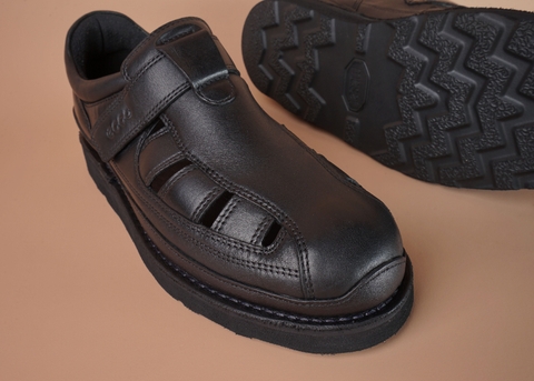 ECCO FISHMAN SANDAL IN BLACK - RESOLE