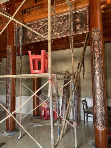 Thi công lắp đặt bộ đại tự câu đối cho bác Tuấn ở Hà Nội