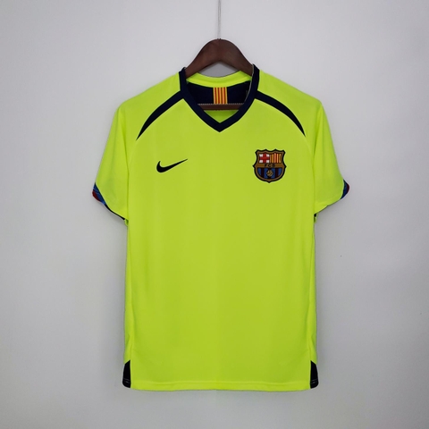 Retro Barcelona 2005/2006 ( Sân Khách )