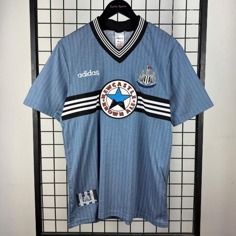 Retro Newcastle 1996/1997 ( Sân Khách )