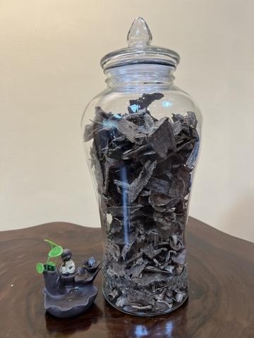 Trầm Hương Miếng đốt xông nhà 1kg 9000T