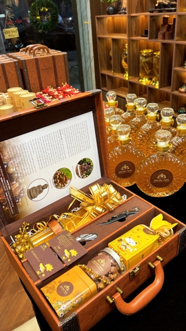 Quà Tết 2023 Set Vali Rượu Kỳ Nam Đặc Biệt-1000T