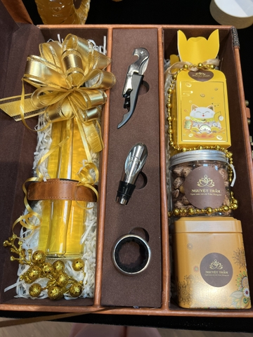 Quà Tết 2023 Set Vali Rượu Kỳ Nam Đặc Biệt-1000T