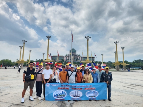 Hình ảnh thực tế Khách đi Tour Singapore - Malaysia - Indonesia 4 ngày 3 đêm Khởi hành 19/9/2023