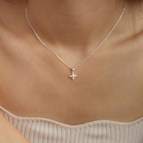 Quà Tặng 8/3 Mặt Dây Chuyền Bạc 925 Hình Cỏ 4 Lá/ Ngôi Sao 4 Cánh Đính Đá Star Stone Pendant - VCP02 - Hover