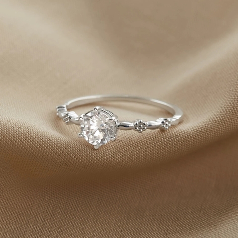 Nhẫn Bạc 925 Đính 1 Đá Tròn Basic Tối Giản CARA LUNA - VCR22