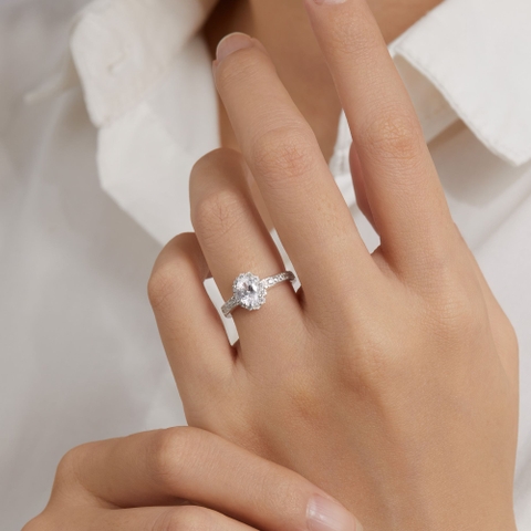 Nhẫn Bạc 925 Mặt Oval Đính Đá - Bling Classic - VCR15 - Hover