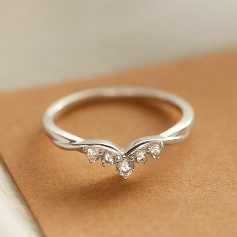 Nhẫn Bạc 925 Xoắn Vương Miện Đính Đá Lấp Lánh - VCR39