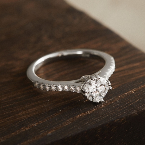 Quà Tặng 8/3 Nhẫn Bạc 925 Đá Chủ Kim Cương Moissanite Dáng Cao - VCR512-MS - Hover