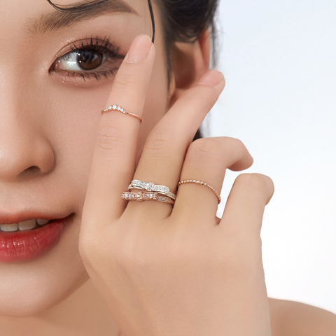 Nhẫn Nơ Bạc 925 Hình Nơ Thắt Nhỏ Dễ Thương Đính Đá Tiny Bow Winter Snow - VGR02 - Hover