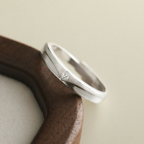 Nhẫn Nam Freesize Bạc 925 Vòm Đính Đá Chìm - VYR22 - Hover