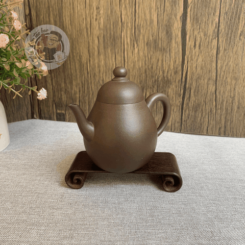 Ấm Lê Hình Tử Nê