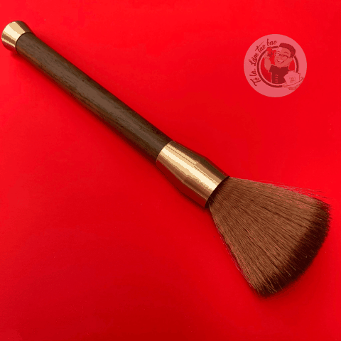 Chổi nhỏ dưỡng ấm cán đồng