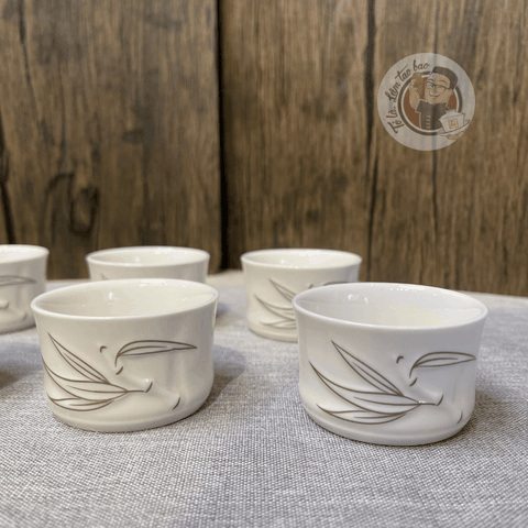 Bộ Trà Sứ Mã 8