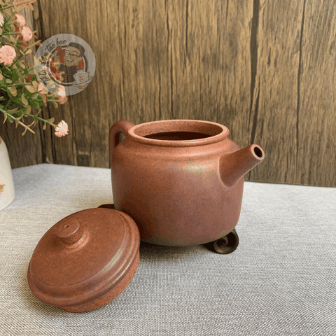 Ấm Đức Chung Nung Củi