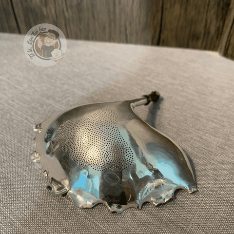 Lọc Bạc chiếc lá con ong