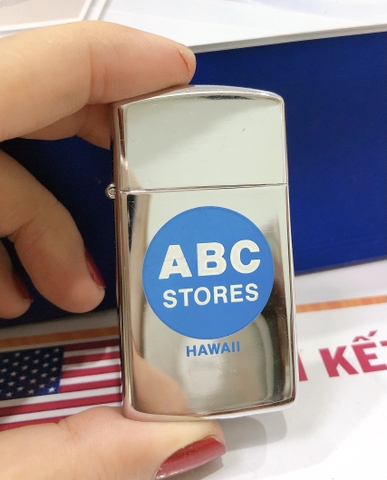 Bật lửa Zippo Mỹ Slim high polish chrome khắc ăn mòn đổ sơn chủ đề ABC Stores Hawaii, sản xuất 1995, Hàng chính hãng