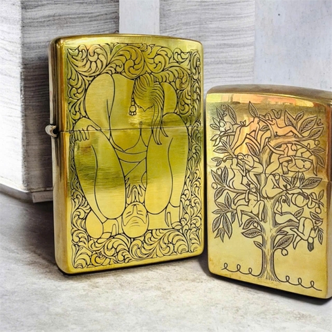 Bật Lửa Zippo Mỹ Khắc Laser 1 Mặt Ôm và 1 Mặt Ngồi Lên, Hàng Chính Hãng Có Giấy Hải Quan Gửi Kèm Đơn Hàng