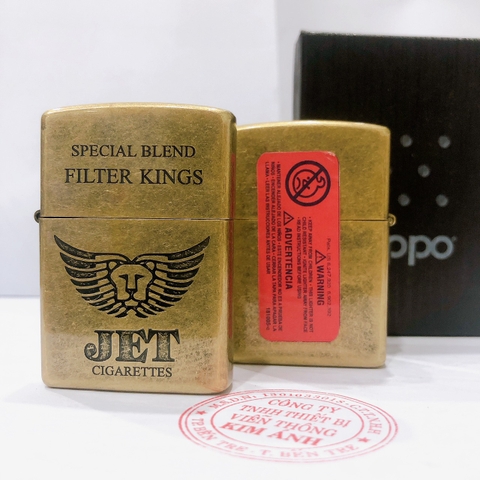 Bật lửa, hộp quẹt Zippo khắc chìm JET CIGARETTES Màu vàng loại giả cổ - Vỏ đồng có tem đỏ