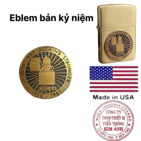 Miếng Eblem dán trang trí Zippo chủ đề Bản Kỷ Niệm 50 Năm Ngày Thành Lập, chất liệu đồng thau, hàng chuẩn zin Mỹ