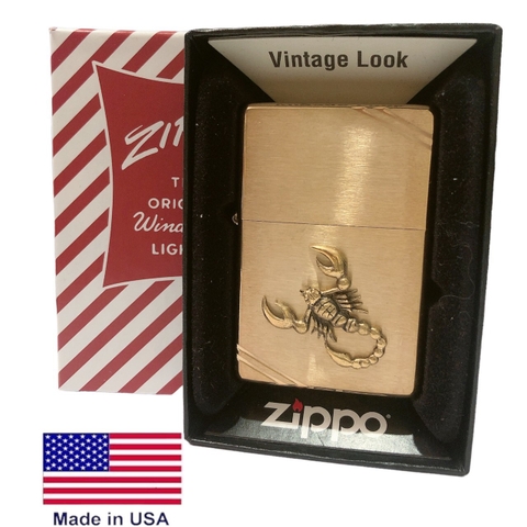 Bật lửa Zippo Mỹ Vintage Brushed Brass - đầu bằng đít bằng, Eblem Bò Cạp Solid Brass đồng nguyên chất, Hàng chính hãng