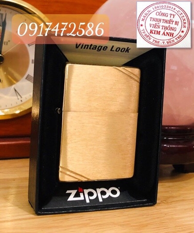 Bật lửa ZIPPO MỸ Vintage Brushed Brass,BẢN CHẠT GÓC- ĐẦU BẰNG - ĐÍT BẰNG, Cam kết hàng chính hãng có giấy nhập khẩu
