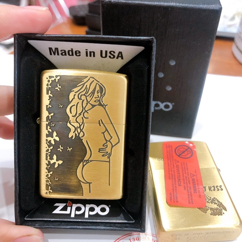 Bật lửa Zippo khắc ăn mòn 3 mặt Play Boy A Sweet Kiss - Nụ hôn ngọt ngào, Vỏ bằng đồng, có tem đỏ
