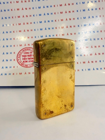 Bật lửa Zippo Slim Mỹ chủ đề Đinh Tán, hàng chính hãng có giấy Hải quan gửi kèm đơn hàng
