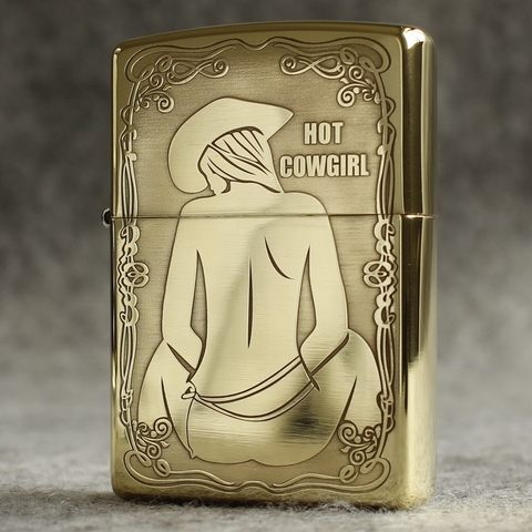 Hộp quẹt Zippo MỸ Brass mã 204B khắc ăn mòn đổ sơn full nắp mẫu COWGIRL ( Cô gái cao bồi) , Hàng chính hãng
