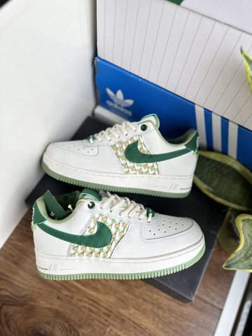 AF1 nai-ke xanh lá