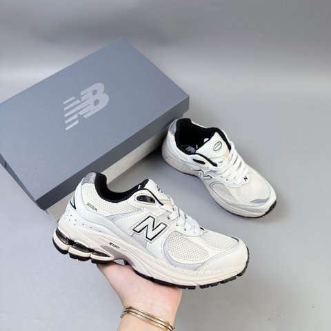 nb2002 trắng đen SALE