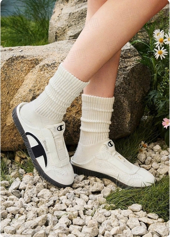 sục CP trắng đen