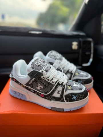 lv đen họa tiết