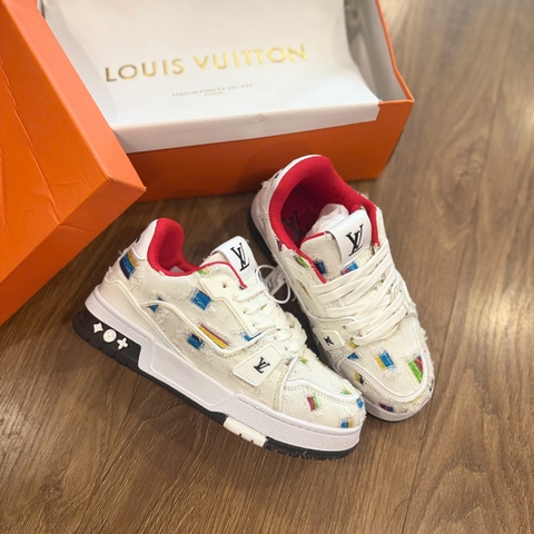 LV trắng đỏ rách