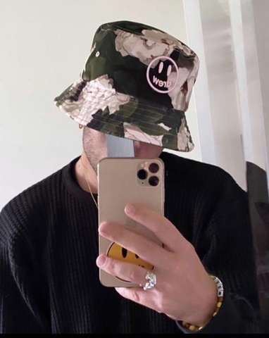 Nón Drew House Iceberg Roses Velvet Bucket Hat Best Quality