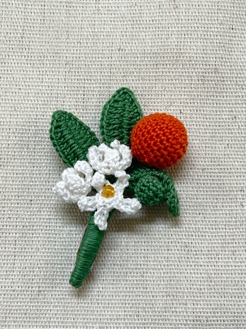 BROOCHES ORANGE & FLOWERS