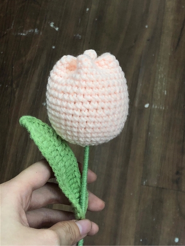 FLOWER BRANCHES ROUND TUlIP-red