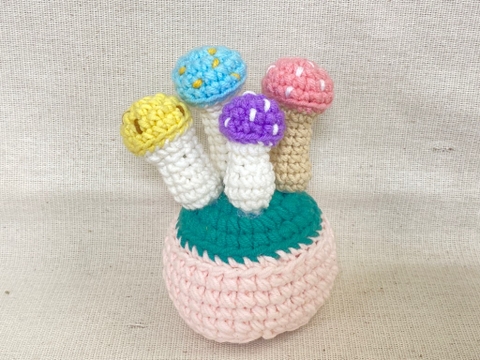 FLOWER POTS 6 ORANGE FLOWER POT