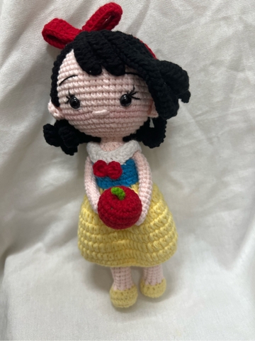 DISNEY PRINCESS DOLLS SNOW WHITE